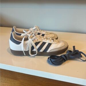 Adidas Samba OG White Navy Stripe Sneakers Women’s 6.5